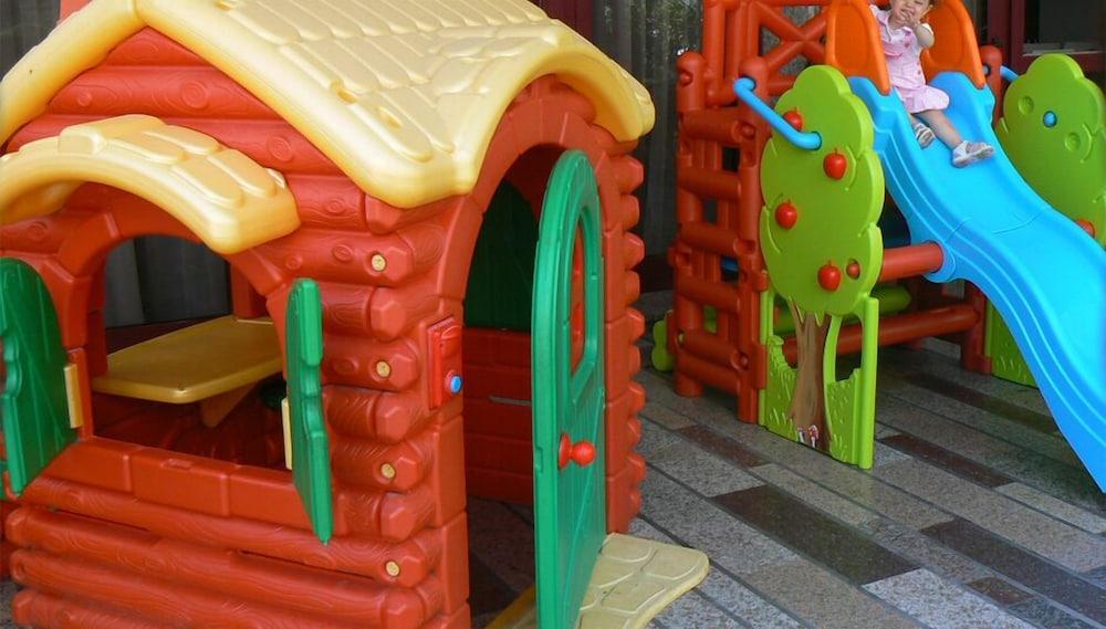 רימיני Hotel Capinera מראה חיצוני תמונה