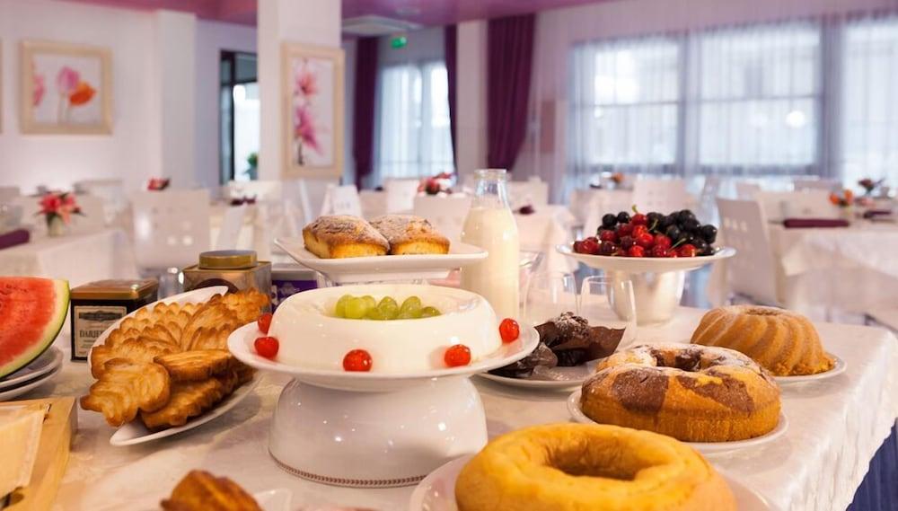 רימיני Hotel Capinera מראה חיצוני תמונה