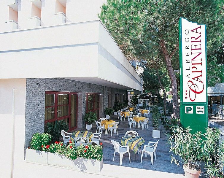 רימיני Hotel Capinera מראה חיצוני תמונה