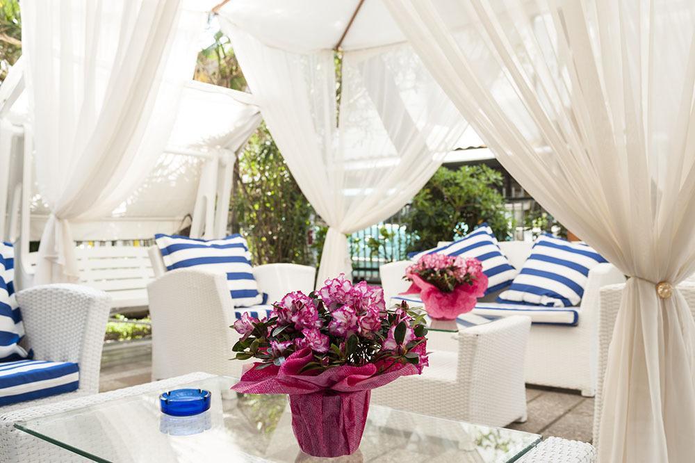 רימיני Hotel Capinera מראה חיצוני תמונה